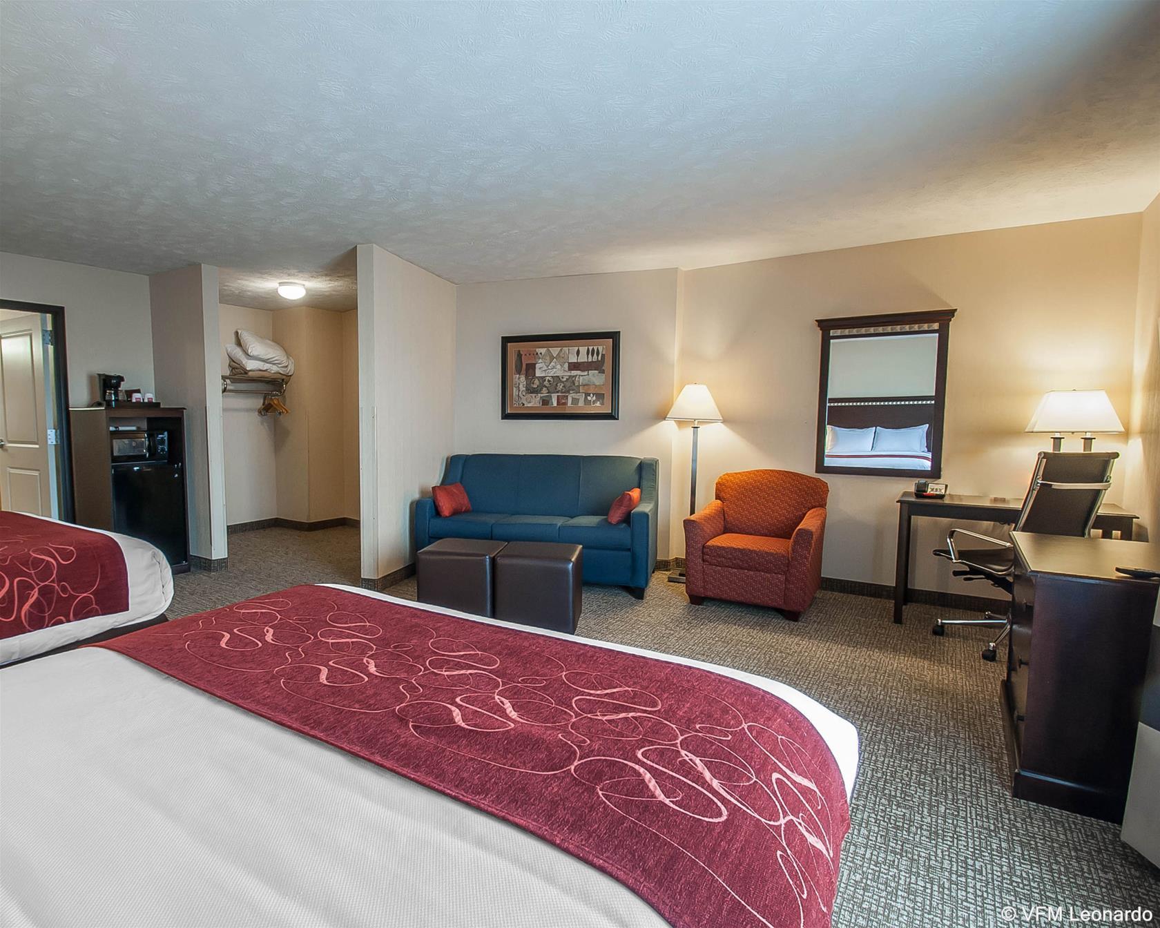 Comfort Suites Speedway - Kansas City Exterior foto