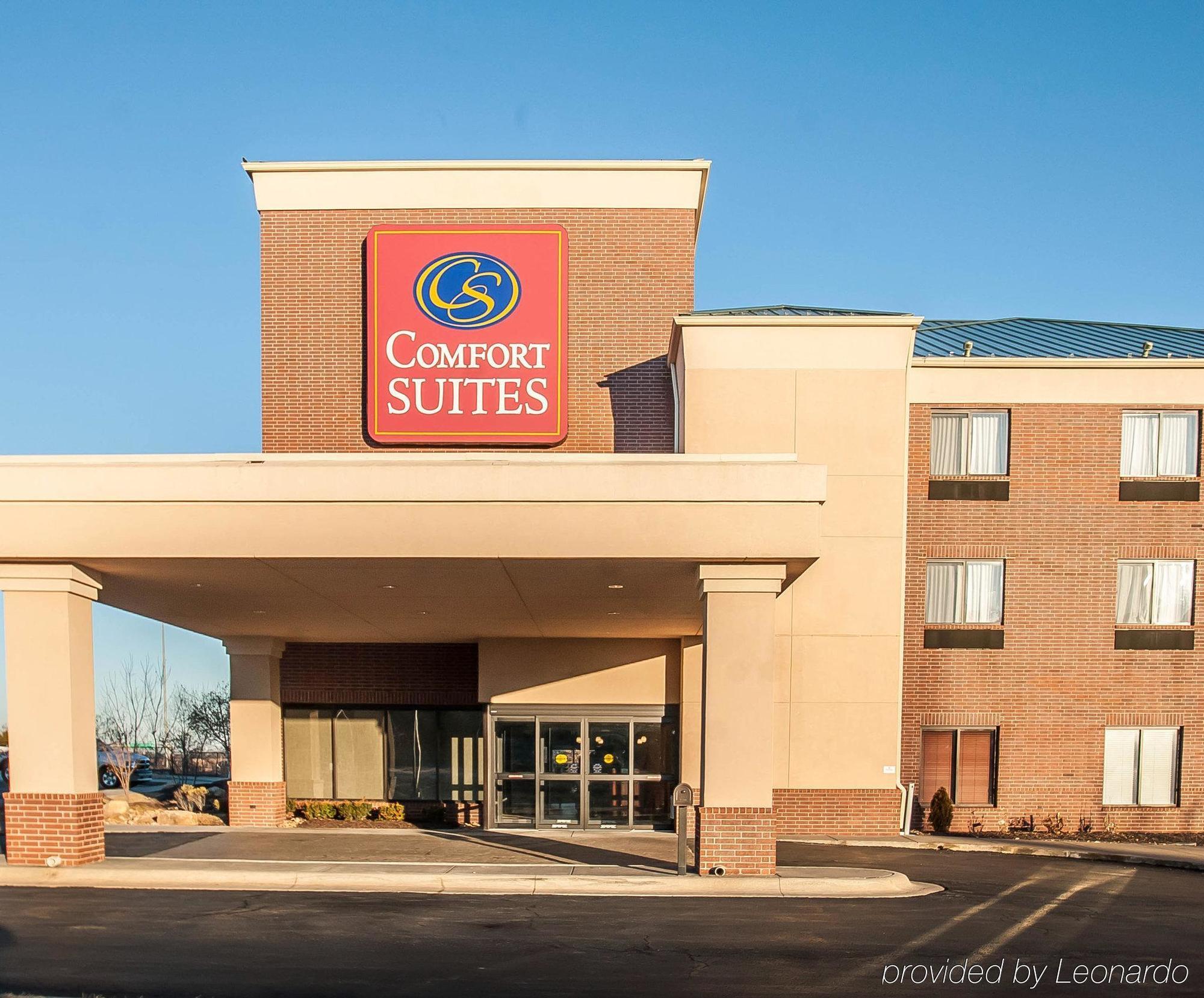 Comfort Suites Speedway - Kansas City Exterior foto